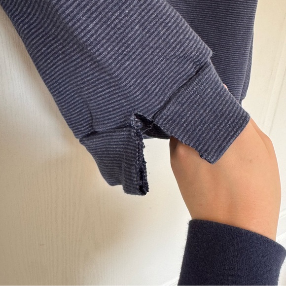 Vintage Alaska Spellout Striped Crewneck Pullover Sweatshirt Suttons Sportswear - Picture 4 of 7